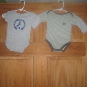 5/$20 Boys Amy Coe Short and Long Sleeve Bodysuit Bundle